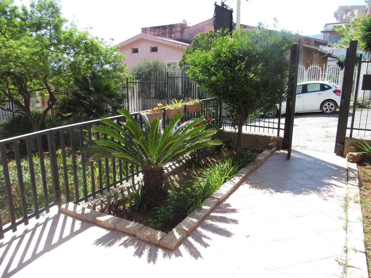 La Cycas Bed and Breakfast Trabia Buitenkant foto